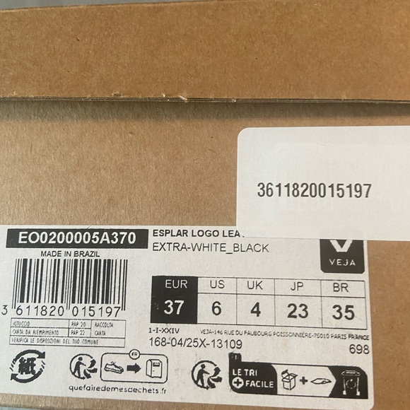 Veja Esplar White Sneakers with Black Accents - Picture 2 of 9